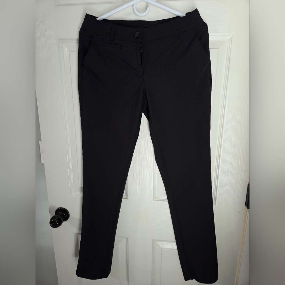 Standard Fit Black Straight-Leg Golf Pants